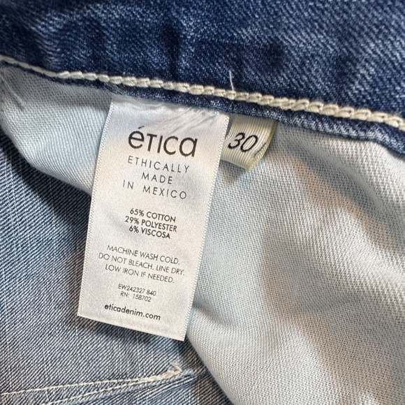 NWT ETICA Iris Relaxed Barrel Jeans in Fistral Blue Denim, Women Size 30 - Picture 9 of 16